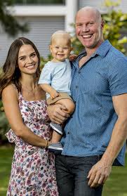 While barry hall and lauren brant may have met on the set of a reality show, they've proved that their love is legit. Barry Hall Triple M Sacking Joel Creasey Lauren Brant Defend Him Herald Sun