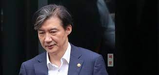 기억했으면 좋겠습니다 조국, 정경심 교수 부부를 신뢰하고 응원하는 분들이 변치않고 많다는 사실을 두 분이 꼭 기억해 주십시오. Images Chosun Com Resizer 6o7jjbbl6j8lqat2clmvw