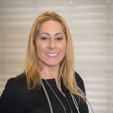 Lori Do's Instagram, Twitter & Facebook