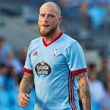 İsveç'i çeşitli gençlik seviyelerinde temsil eden guidetti, 29 şubat 2012'de hırvatistan'a karşı ilk üst düzey uluslararası şapkasını kazandı. John Guidetti Net Worth Age Height Weight Measurements Bio