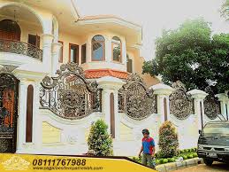 100 Model Desain Pagar Rumah Mewah Klasik Modern Terbaru Pintu besi tempa dan pagar klasik modern di dzaky jaya. model desain pagar rumah mewah klasik