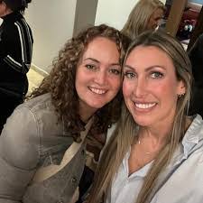 Amy Perrin's Instagram, Twitter & Facebook