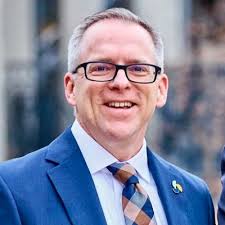 Erin Stutts (@estutts99)