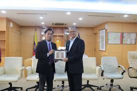 Yb tuan arthur joseph kurup. Kolej Profesional Baitumal Kuala Lumpur Kunjungan Hormat Kpbkl Maiwp Ke Pejabat Timbalan Menteri Wilayah Persekutuan