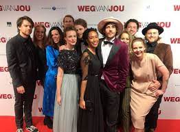 Jullie waren er, en hoe! Deventer Zanger Rob Dekay Shined Op Het Witte Doek Met Zijn Titeltrack Weg Van Jou Indebuurt Deventer