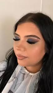 I HATE that lipstick you have to watch a video. Most of the time it DOES  NOT WORK!! I would rather pay diamonds or whatever. Something that would  CONSISTENTLY work.