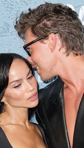 Jonathan Bailey attends the premiere of “Jurrasic World: Rebirth” in  Berlin. Grooming by Petra Sellge. Styled by Emma Jade Morrison🦕 @jbayleaf  @emmajademorrison @petransellge @piaaungstylist #jonathanbailey  #emmajademorrison #petrasellge #jurrasicpark ...