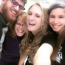 Tammy Grote's Instagram, Twitter & Facebook