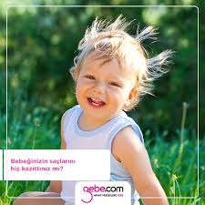 Bebeginizin Saclarini Hic Kazittiniz Mi Bebeklerin Ilk Sac Kesimi 1 Yasinda Yapilir Kimi Ebeveynler Guclenmesi Icin Bebekler Bebek Kulaktan Kulaga Hamilelik