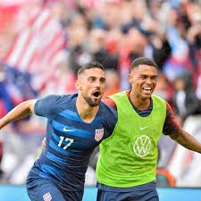 Sebastian francisco lletget is an american professional soccer player who plays as an attacking midfielder for major league soccer club la g. Sebastian Lletget Soccer Style And Selfies
