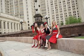 Let's have a polite discussion ~of course these outfit examples aren't really extreme, they're meant for beginners (plus there are tame versions. Get Inspired By These Top 5 Alternative Fashion Outfits