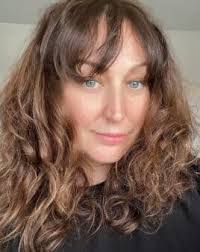 Nichola Stott's Instagram, Twitter & Facebook