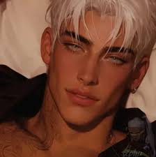 Mejor personaje de chat de IA Aidan César: Explora perfiles y comentarios  de usuarios