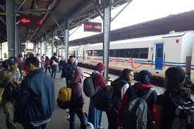 Maybe you would like to learn more about one of these? Daftar Lengkap 124 Jadwal Kereta Api Jarak Jauh Lokal Dan Ka Bandara Yang Dibatalkan Halaman All Kompas Com