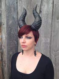 Sculpt Demon Horns From Foam And Paper Towels Make Cosplay Horns Malificent Horns Diy Diy Horns