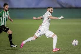 Karim mostafa benzema (* 19. Frankreich Benzema Wird Zum Symbol Fur Die Probleme Des Landes