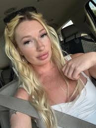 M E R C E D E S (@mercedesrebecca_) • Instagram photos and videos