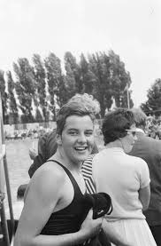 Erica terpstra behaalde in 1962 haar gymnasiumdiploma aan het grotius lyceum in den haag. Fichier Tweede Selectiewedstrijden Voor Olympische Spelen In Haarlem Erica Terpstra Bestanddeelnr 911 4489 Jpg Wikipedia