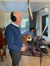 Ik heb nou ook altijd wat he wordt er een plaat gemaakt heb ik alles uit m'n hoofd geleerd ik denk: Andre Van Duin En Danny Vera Komen Met Single Show Ad Nl