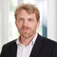 Michael Bosshard's Instagram, Twitter & Facebook