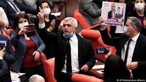 Das türkische verfassungsgericht berät ab heute über ein verbot der linken, prokurdischen partei hdp. Staatsanwaltschaft Macht Front Gegen Partei Hdp Aktuell Europa Dw 17 03 2021