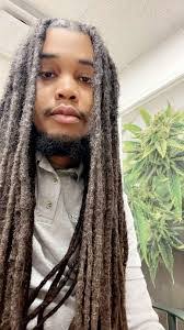 Darius Burns's Instagram, Twitter & Facebook