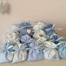 In questo articolo ti spiego come cucire sacchetti portaconfetti per bomboniere per ogni occasione, con tutorial facile spiegato passo a passo. Sacchetti Portaconfetti Per Battesimo Come Crearli A Casa In Pochi Passaggi Irpot