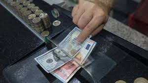 Günlük dilim, gün başlangıcından bulunduğunuz saate kadar olan aralığı; Dolar Tl Kuru Haftaya Rekorla Basladi 7 98