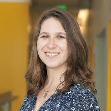 Anna Hecht's Instagram, Twitter & Facebook