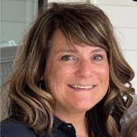 Stacey Bond's Instagram, Twitter & Facebook