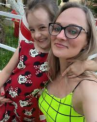 Alissa, o amor mais puro que a vida me deu. Meu maior presente 🤍  @suelin.locatellihuve ✨