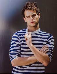 Brandon Flynn 13 Razones Porque Actores Por Trece Razones Series Y Peliculas