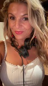 Last corporate event of 2023 and what a brilliant company to play for.  @burstycompany I have known one of the owners for close to 10 years when I  DJ’ed for him through another business he worked in. ...