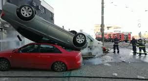 El accidente se produjo en el kilómetro 132 len la entrada a sololá. Explozie PuternicÄ In GalaÅ£i Patru Masini Au Fost Avariate Video