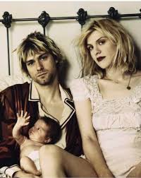 On february 24 1992, two years after meeting in a nightclub, cobain and love were wed on waikiki beach in hawaii. Kurt Cobain Courtney Love And Frances Bean 1992 Oldschoolcool