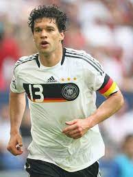 Ballack grew up in chemnitz in east germany. Michael Ballack Ein Kapitan Voller Tatendrang Dfb Deutscher Fussball Bund E V