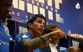 Bastidores de classificação do Cruzeiro mostram discursos de Romero e Lucas Silva