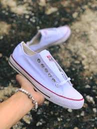 Warna adalah sesuatu yang tampak biasa saja di masa ini. Premium Sneakers Posts Facebook