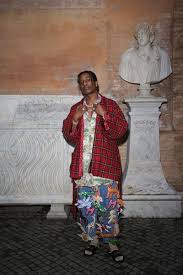 It's where your interests connect you with your people. Cruise Collection 2020 Front Row Gucci Cruise Collection 2020