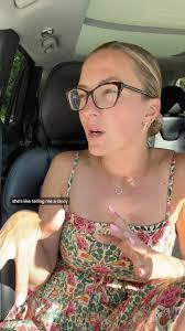 Vanessa Pullen's Instagram, Twitter & Facebook