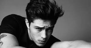 Murat boz ve sevgilisi eliz sakuçoğlu, önceki gün bebek'teki bir dövmecideydi. Erkekleri Itici Yapan Durumlar Kizlar Yazdi