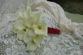 We specialize in weddings, memorial flowers and special events. Flowers By Anna Usa N Falmouth Flowers