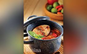 Resep kue gemblong ketan, kue tradisional khas betawi,jawa , sunda,resep gemblong ketan hitam,resep gemblong kue gemblong terbuat dari bahan dasar tepung ketan putih,ketan hitam dan bahan penunjang lainnya, cara membuatnya pun cukup sederhana. Kue Iwel