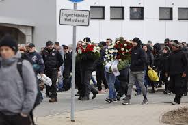 Und der mittäter maik j. Antiautoritarer Impfprasident On Twitter Mod Bfc Hools 1 Fc Magdeburg Bfc Dynamo Berlin Https T Co Gqesvhaqk7