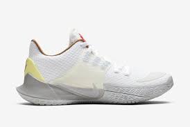 Kyrie irving's quirky approach to sneaker collaborations continues with another nike kyrie 5 inspired by a popular television series. Nike Kyrie 5 Spongebob Release Date Sneaker Bar Detroit