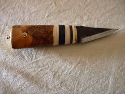 Encore Perso Le Bois De Teck A 1000ans Et L Os De Boeuf Vole Au Berger Allemand Bois De Teck Couteau Opinel Couteau