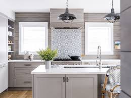 Modernize your kitchen with these awesome elements. Kitchen Design Ideas A Classic New England Beach Feel With Modern Touches The Boston Globe