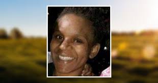 Shirley Minton's Instagram, Twitter & Facebook