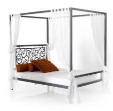 Letto Baldacchino In Ferro Battuto Mod Caracoles Idee Letto Decorazione Camera Da Letto