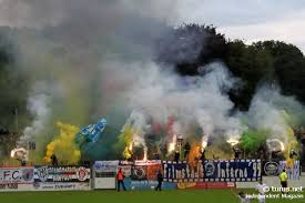 Rb leipzig also has a minor ultras scene with groups such as red aces and lecrats. Ultras Des Sv Babelsberg 03 Zunden Pyrotechnik Testspiel St Pauli Pyrotechnik Fussball Bilder